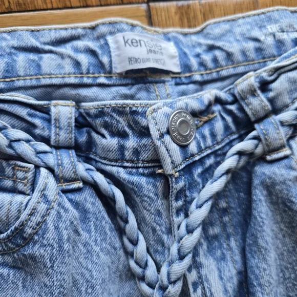 Kensie "The Carla" High-Rise Wide Leg Jeans w/ Removable Braided Belt | Size 2/2 - Picture 7 of 16